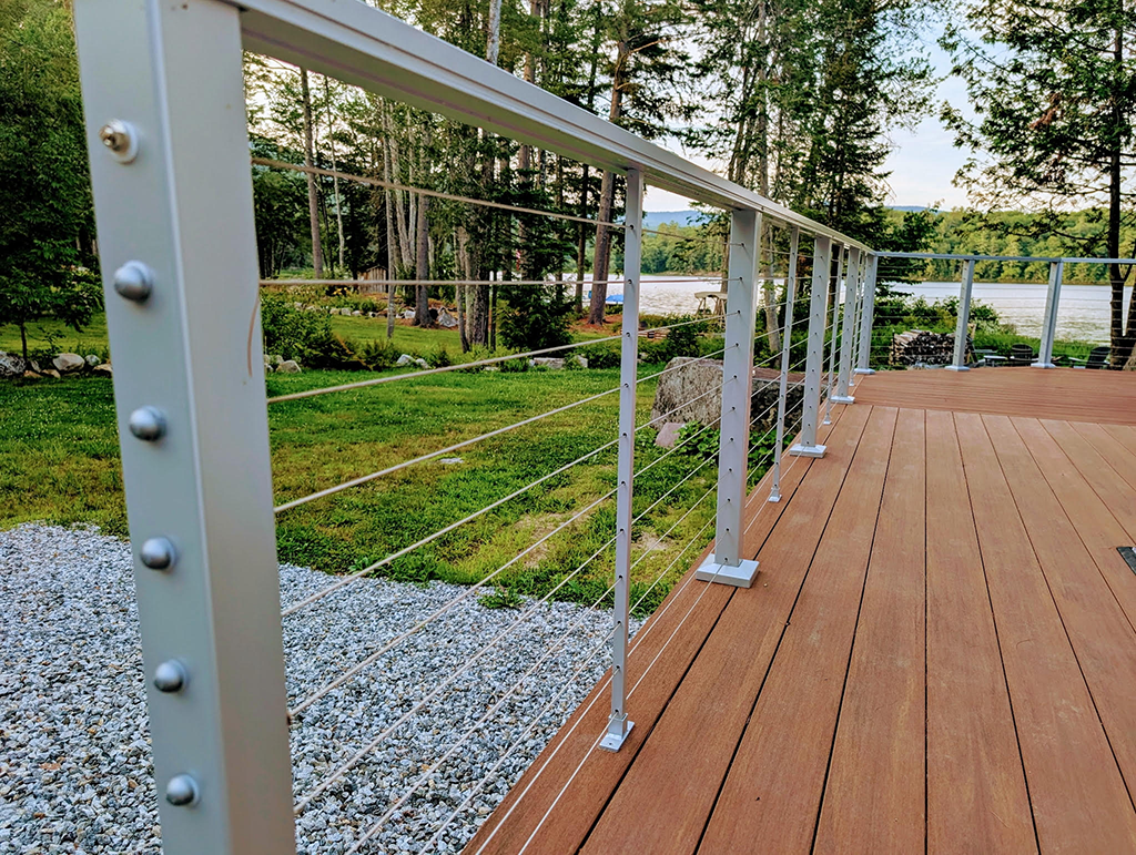 modern deck build in marthas vineyard